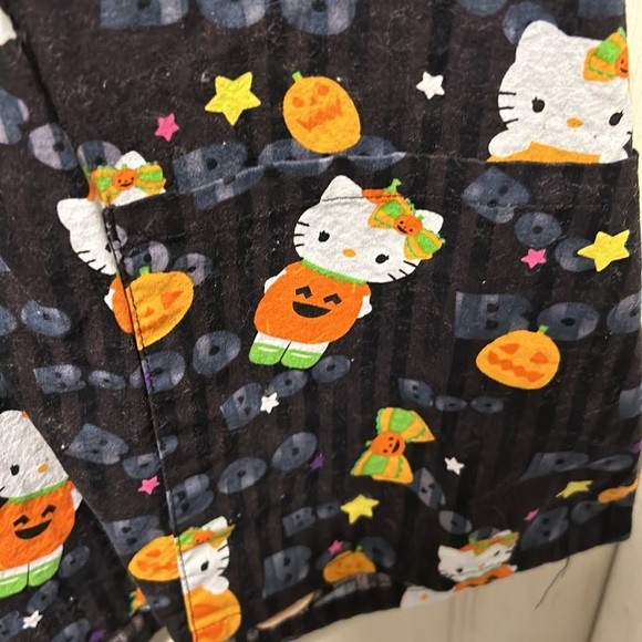 Hello Kitty scrub top 2xl with slant pockets and ruched low back 100% cotton - Picture 5 of 6